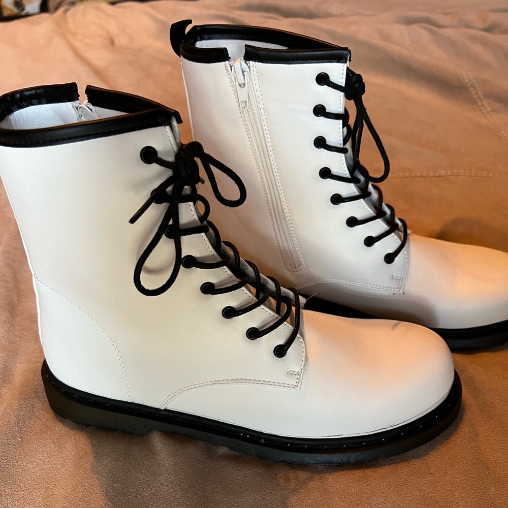 New. Never worn. Boots